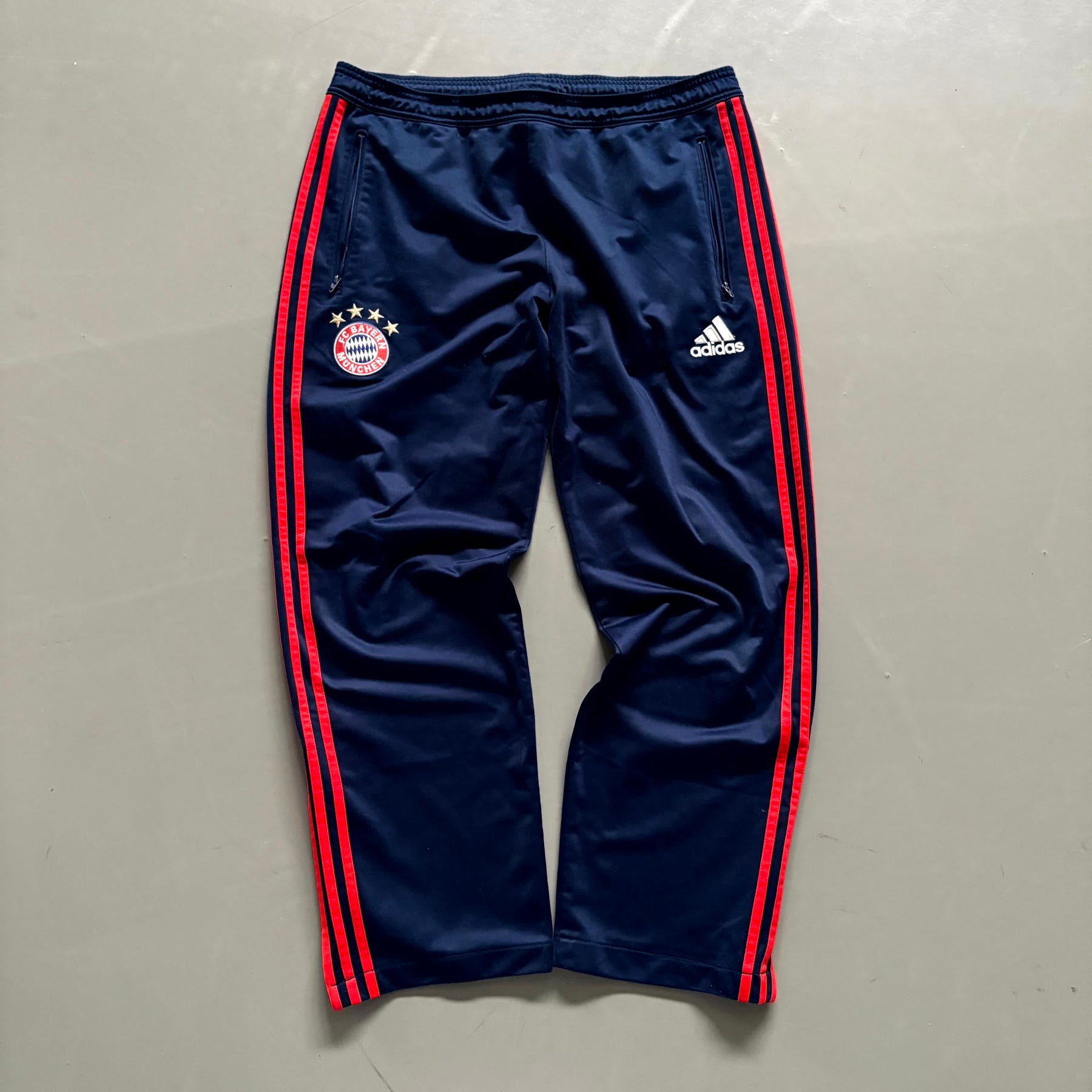 Adidas x FC Bayern Chaqueta retro 2015/16 - Fut Latino MX