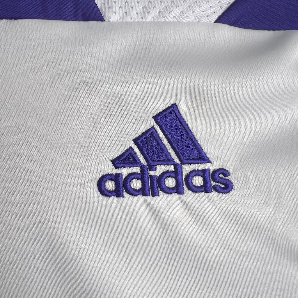 Camiseta do Real Madrid Retro 2007/08 Local - Fut Latino MX