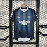 Camiseta Newcastle United ll Retro 2004/05 - Fut Latino MX