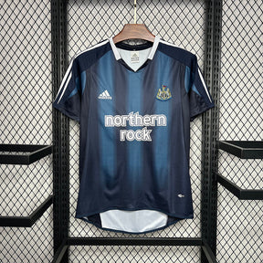 Camiseta Newcastle United ll Retro 2004/05 - Fut Latino MX