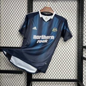 Camiseta Newcastle United ll Retro 2004/05 - Fut Latino MX