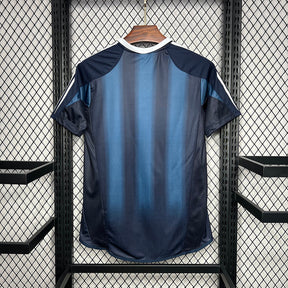 Camiseta Newcastle United ll Retro 2004/05 - Fut Latino MX