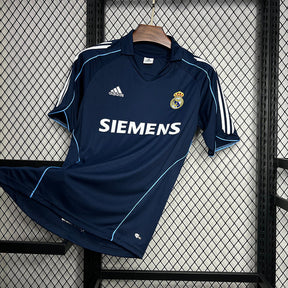 Camiseta Real Madrid ll Retro 2005/06 - Fut Latino MX