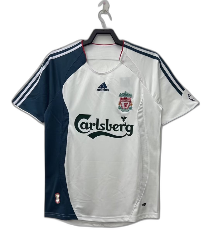 Liverpool Away 06/08 - Retro