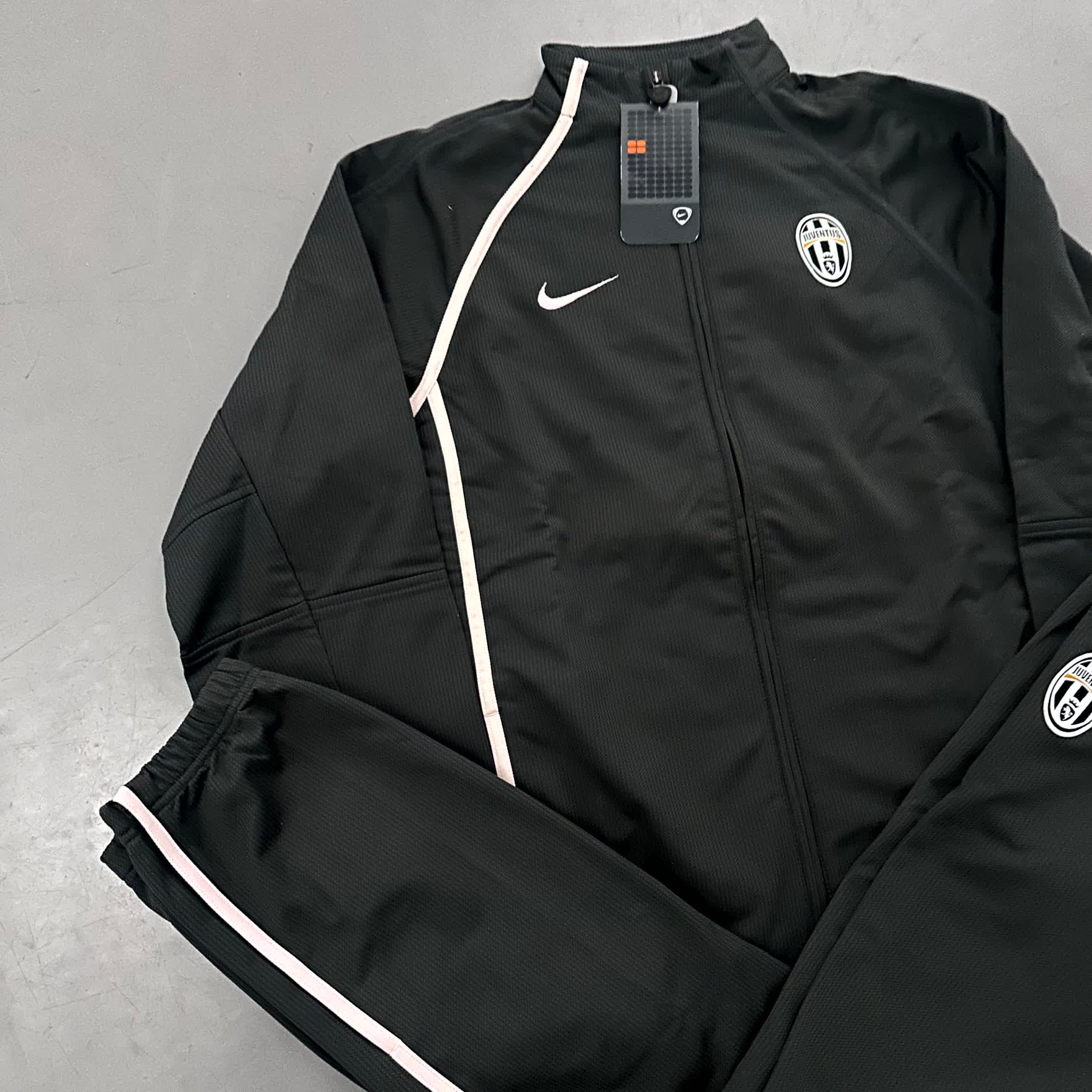 Nike x Juventus Turin Chaqueta retro 2010/11 - Fut Latino MX